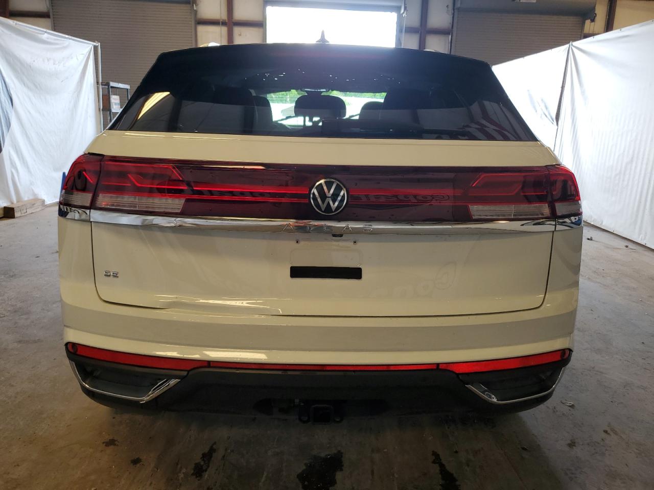 2025 Volkswagen Atlas Cross Sport Se VIN: 1V2WE2CA1SC220405 Lot: 61621145