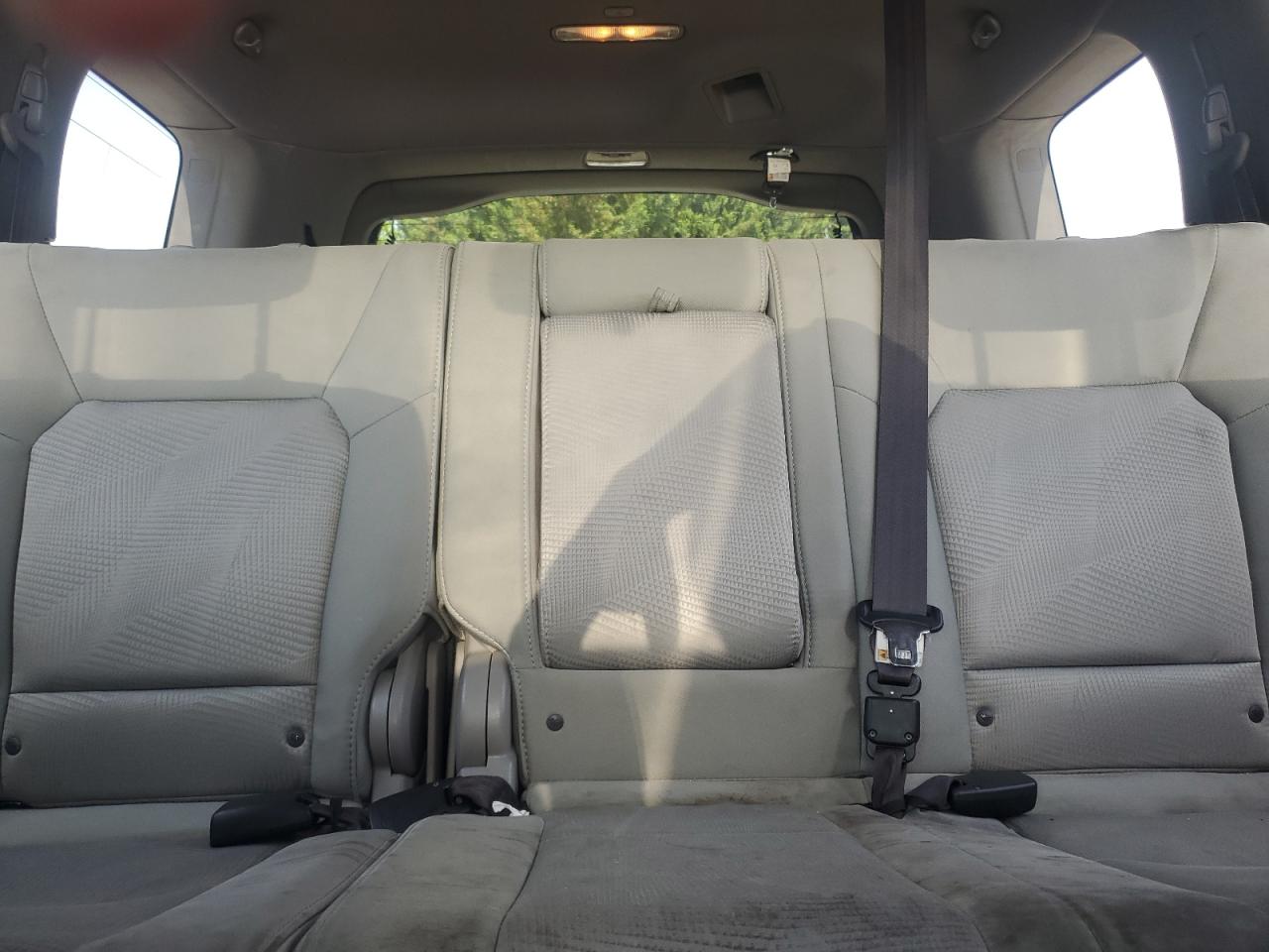 2015 Honda Pilot Lx VIN: 5FNYF4H28FB070712 Lot: 61163555