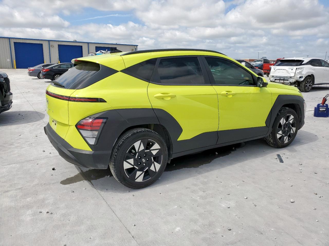 HYUNDAI KONA 2024 VIN KM8HB3AB8RU059524 фото 3
