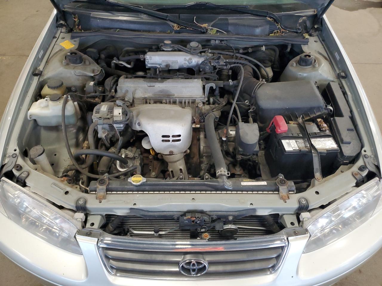 2000 Toyota Camry Ce VIN: 4T1BG22K3YU010052 Lot: 62152885