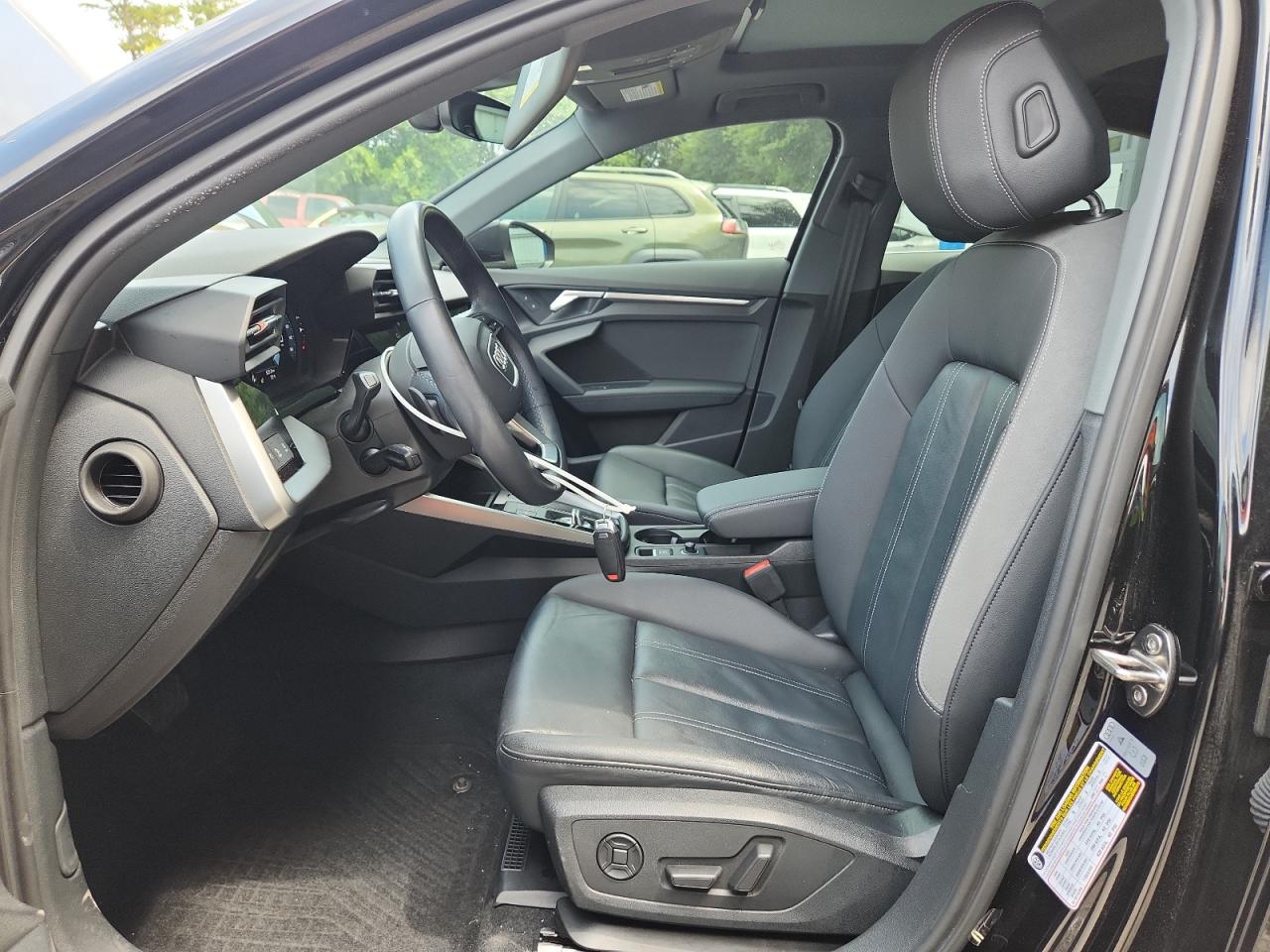 2022 Audi A3 Premium Plus VIN: WAUHUDGY7NA055683 Lot: 61661045