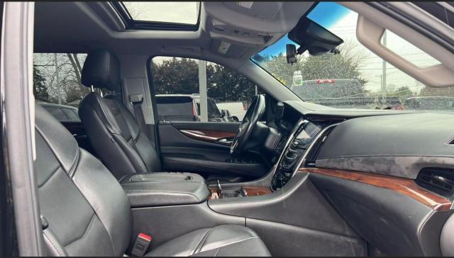  CADILLAC ESCALADE 2018 Czarny