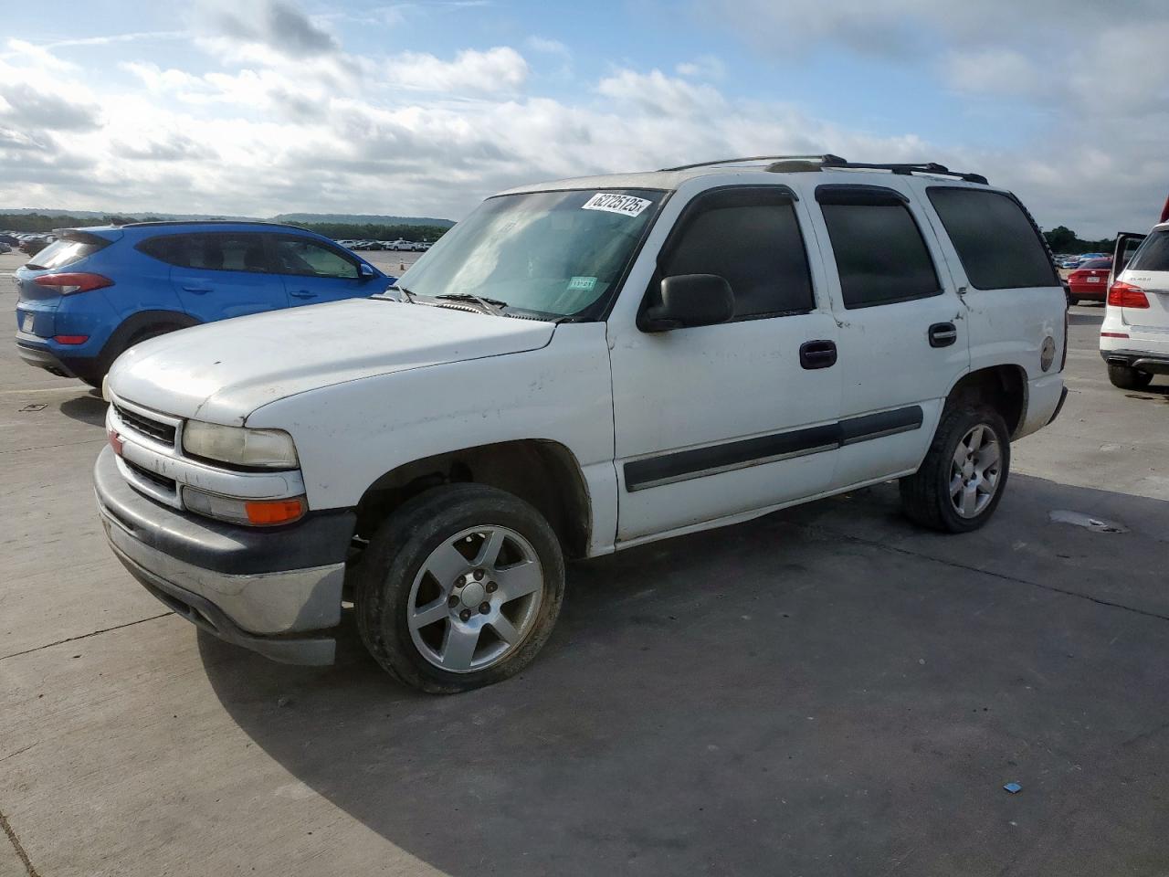 CHEVROLET TAHOE 2001 VIN 1GNEC13TX1J139256