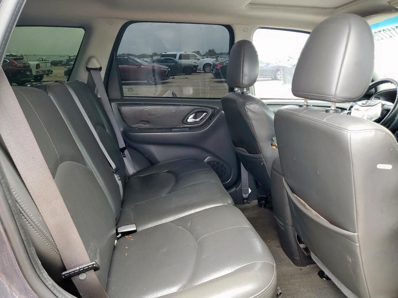2005 Mazda Tribute S VIN: 4F2CZ06195KM45030 Lot: 62112725