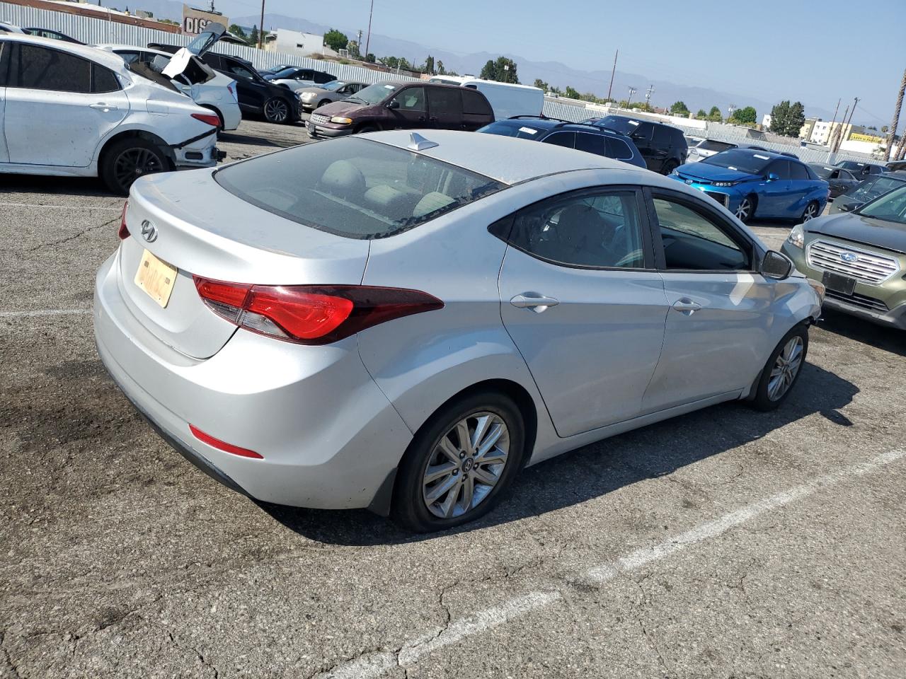 HYUNDAI ELANTRA 2015 VIN 5NPDH4AE1FH598235 zdjęcie 3