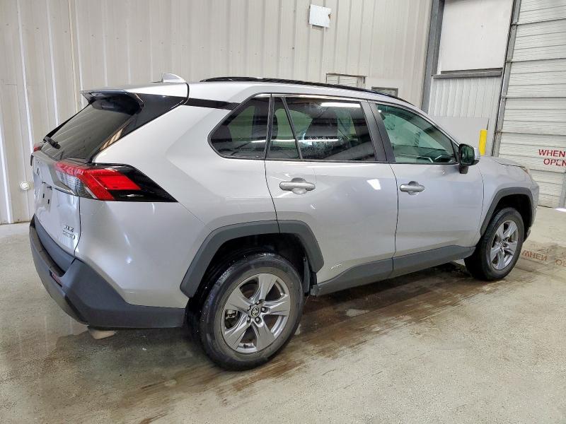  TOYOTA RAV4 2022 Srebrny