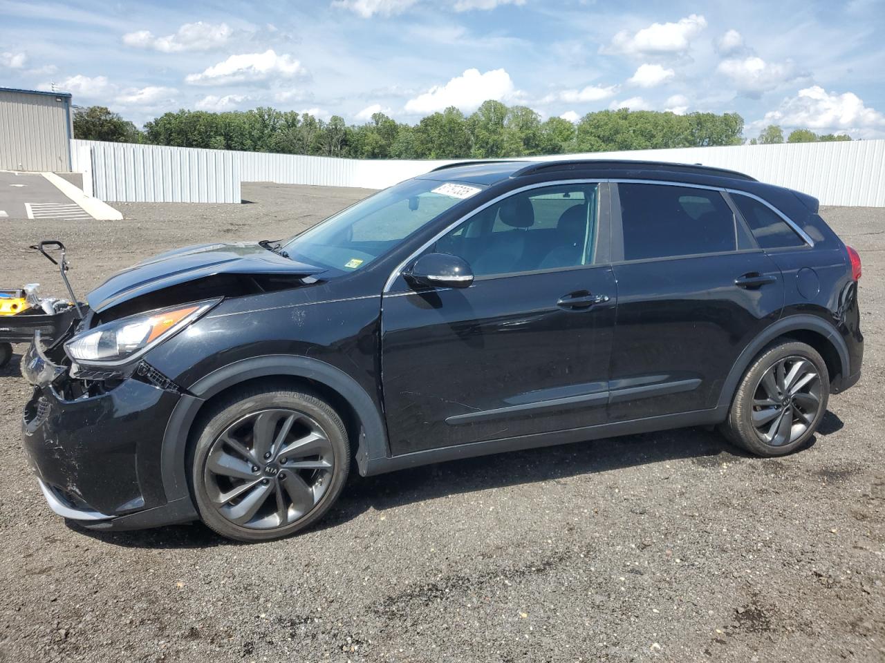KNDCC3LC2H5053681 KIA NIRO Photo 1