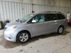2013 Toyota Sienna Le na sprzedaż w Franklin, WI - Hail