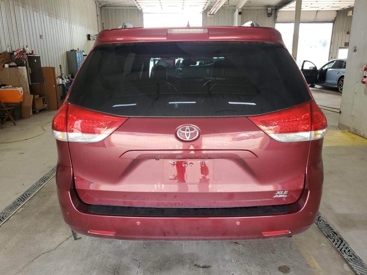 2011 Toyota Sienna Xle VIN: 5TDDK3DC2BS019893 Lot: 62596665