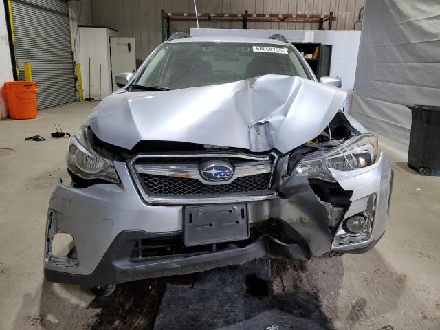  SUBARU CROSSTREK 2016 Серебристый
