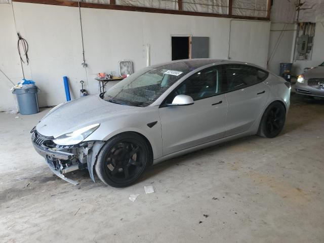  TESLA MODEL 3 2018 Серебристый