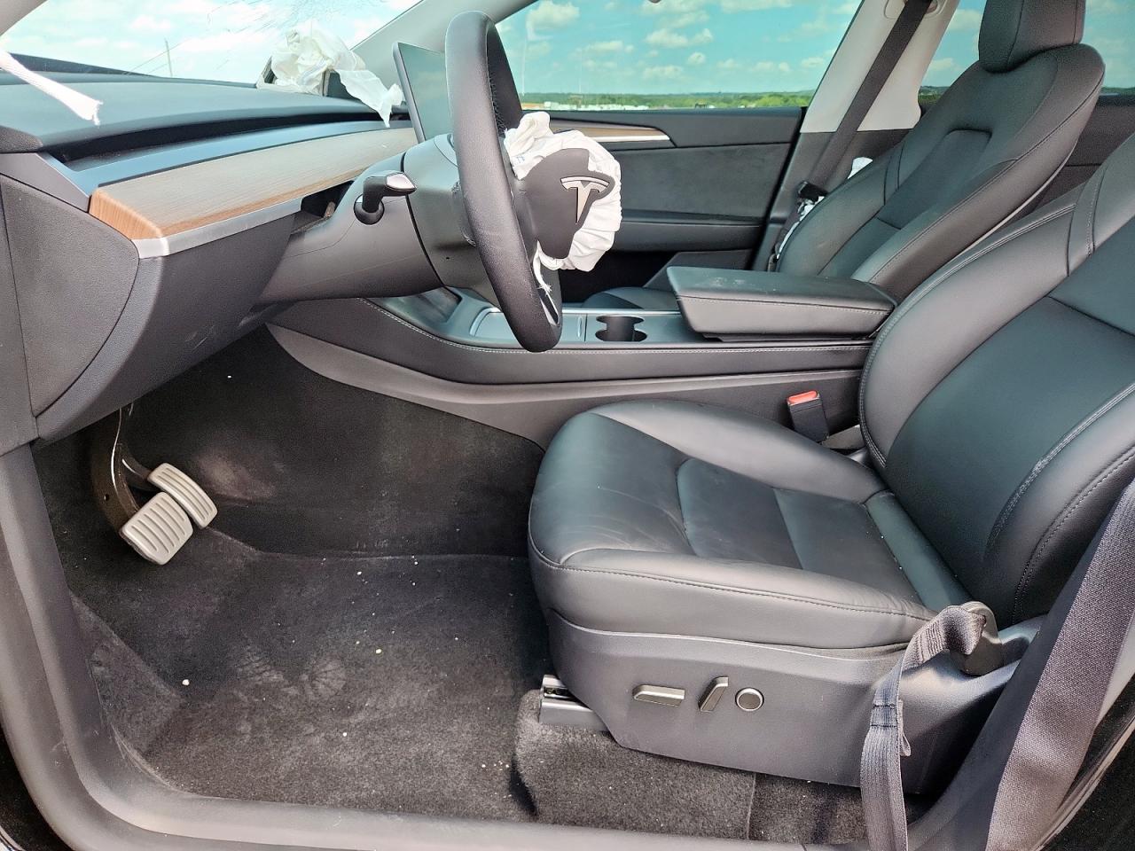 2024 Tesla Model Y VIN: 7SAYGDEF3RA295399 Lot: 62844215