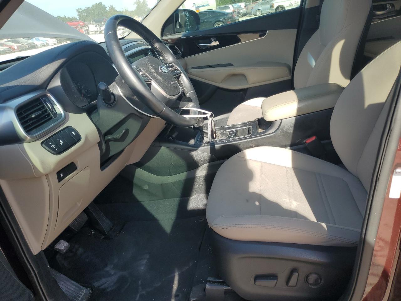KIA SORENTO 2020 VIN 5XYPG4A52LG702962 фото 7