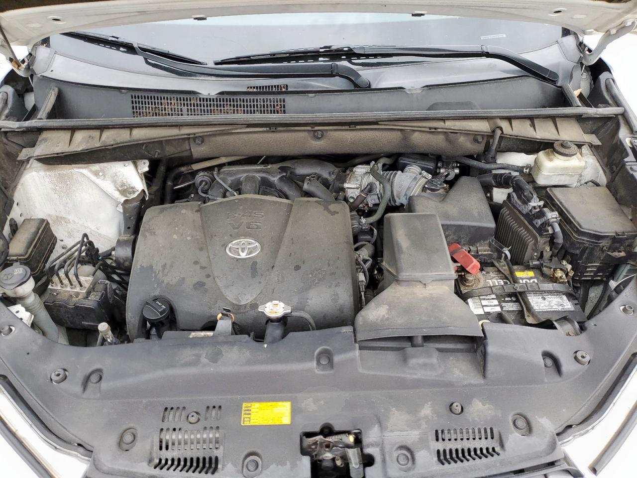 2018 Toyota Highlander Le VIN: 5TDZZRFH2JS241099 Lot: 59295515