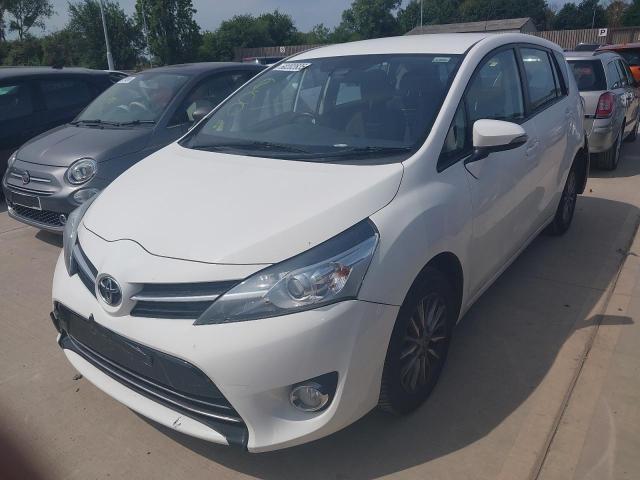 TOYOTA VERSO ICON 2016
