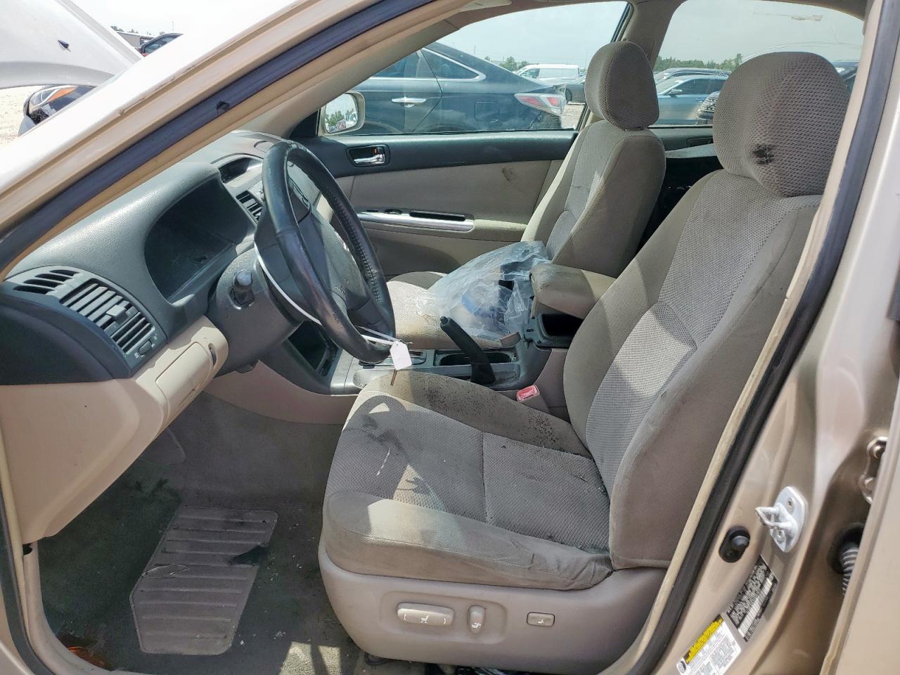 2005 Toyota Camry Le VIN: 4T1BE32K25U551634 Lot: 62899035