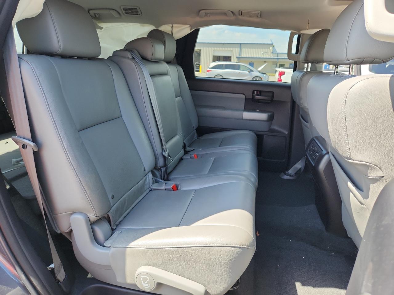 2016 Toyota Sequoia Sr5 VIN: 5TDBW5G12GS146569 Lot: 62233225
