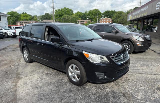2011 Volkswagen Routan Se