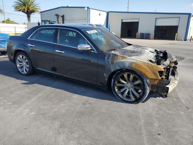  CHRYSLER 300 2019 Czarny
