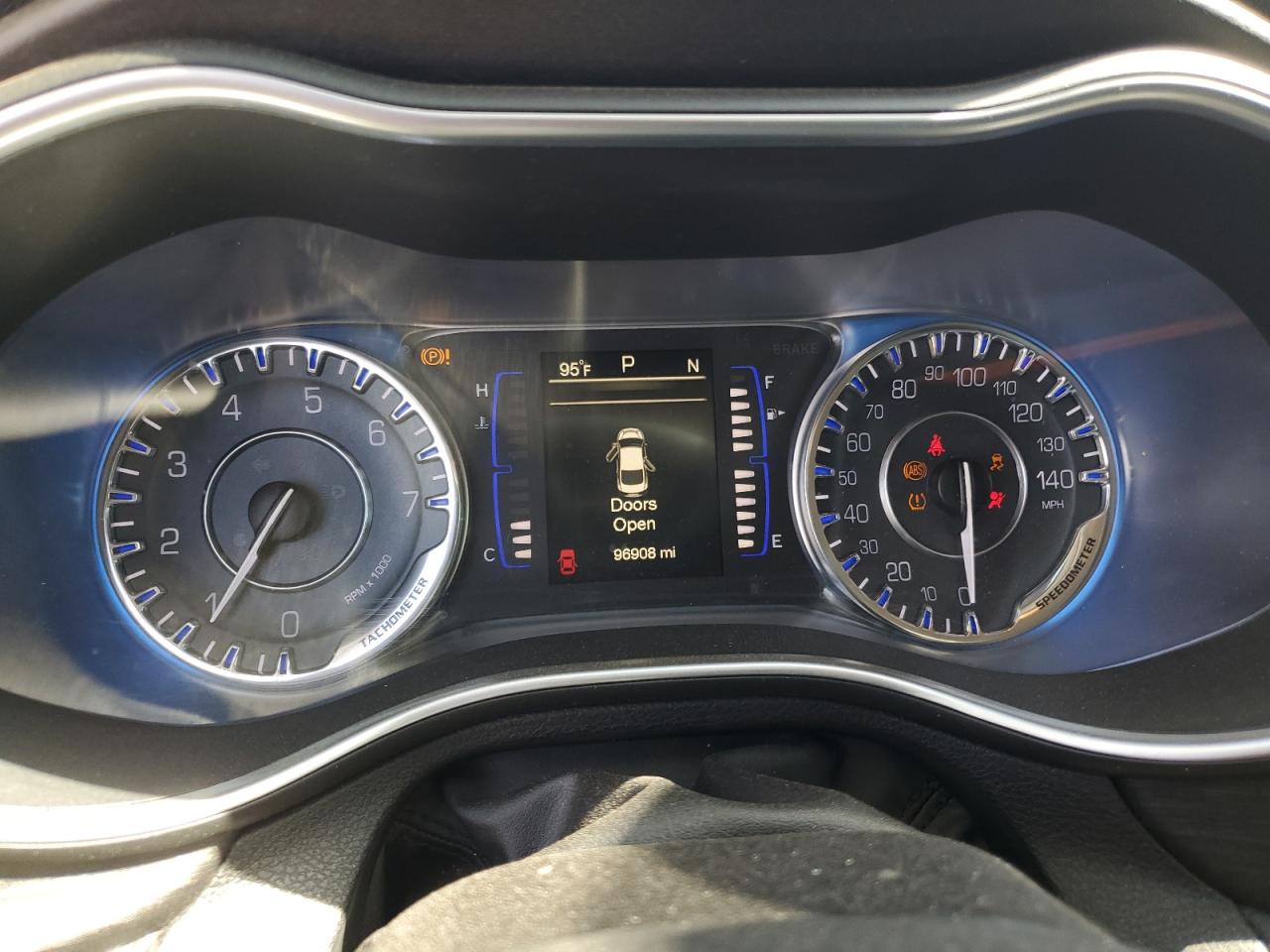 2016 Chrysler 200 Limited VIN: 1C3CCCAB0GN101708 Lot: 61060705