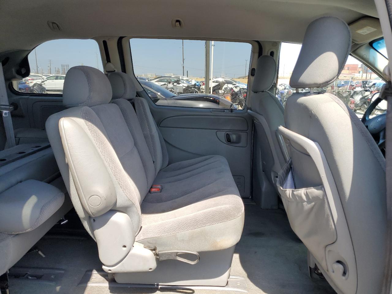 2005 Dodge Caravan Sxt VIN: 1D8GP45R75B358346 Lot: 61619545