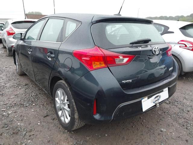 2013 TOYOTA AURIS ICON
