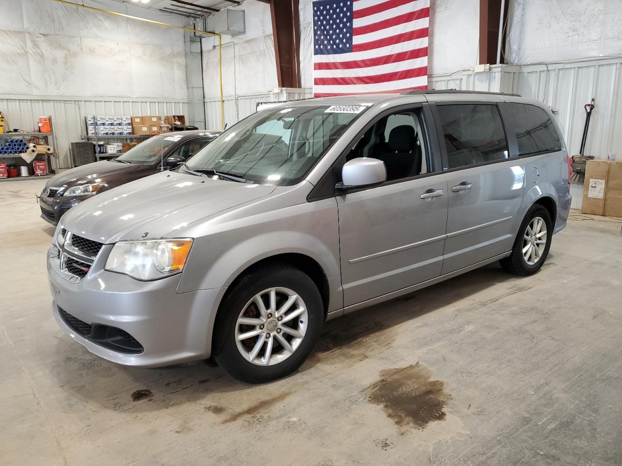 2013 Dodge Grand Caravan Sxt   للبيع في Milwaukee، WI - Rear End