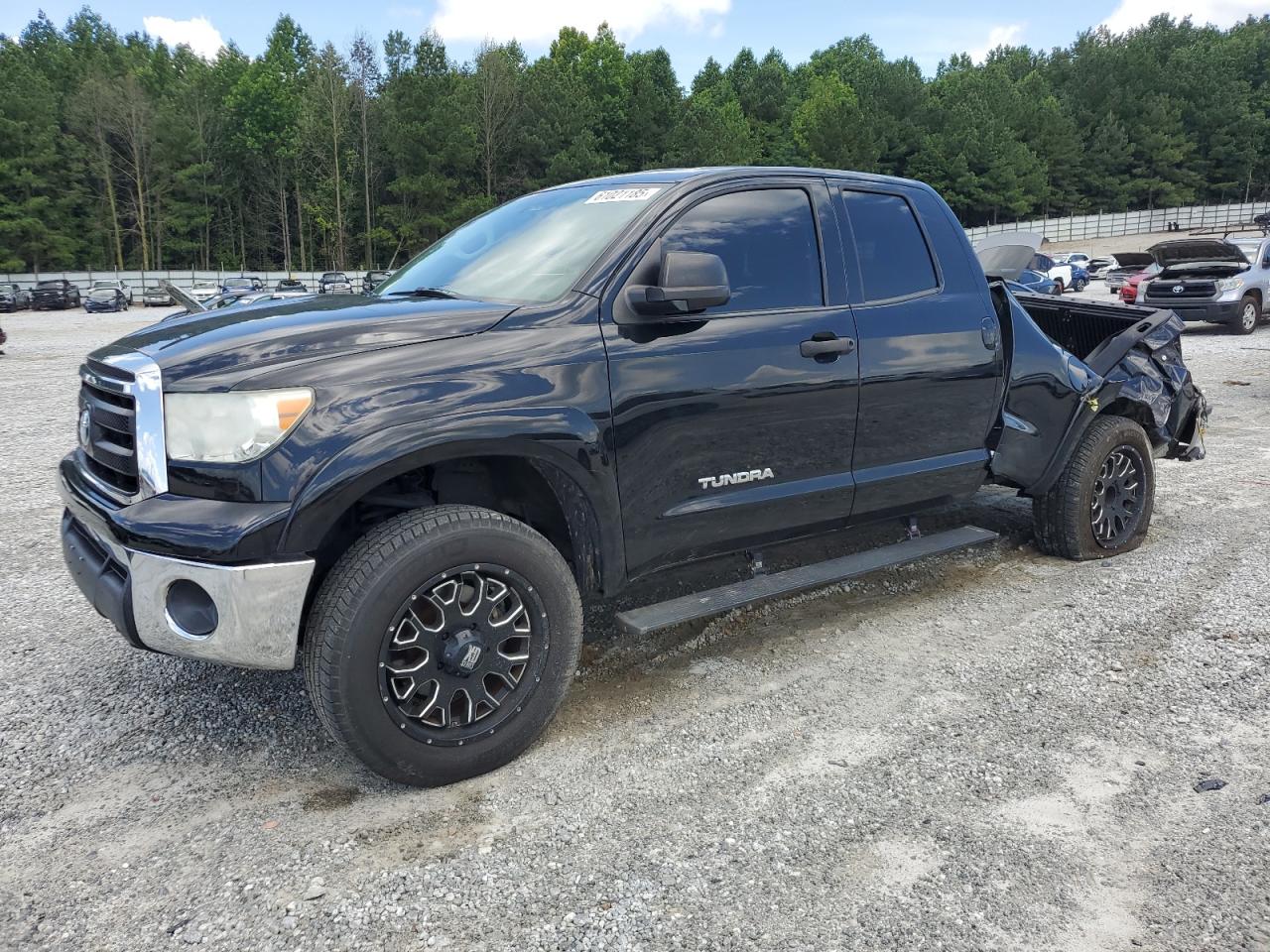 2013 Toyota Tundra Double Cab Sr5 for Sale in Gainesville, GA - Rear End