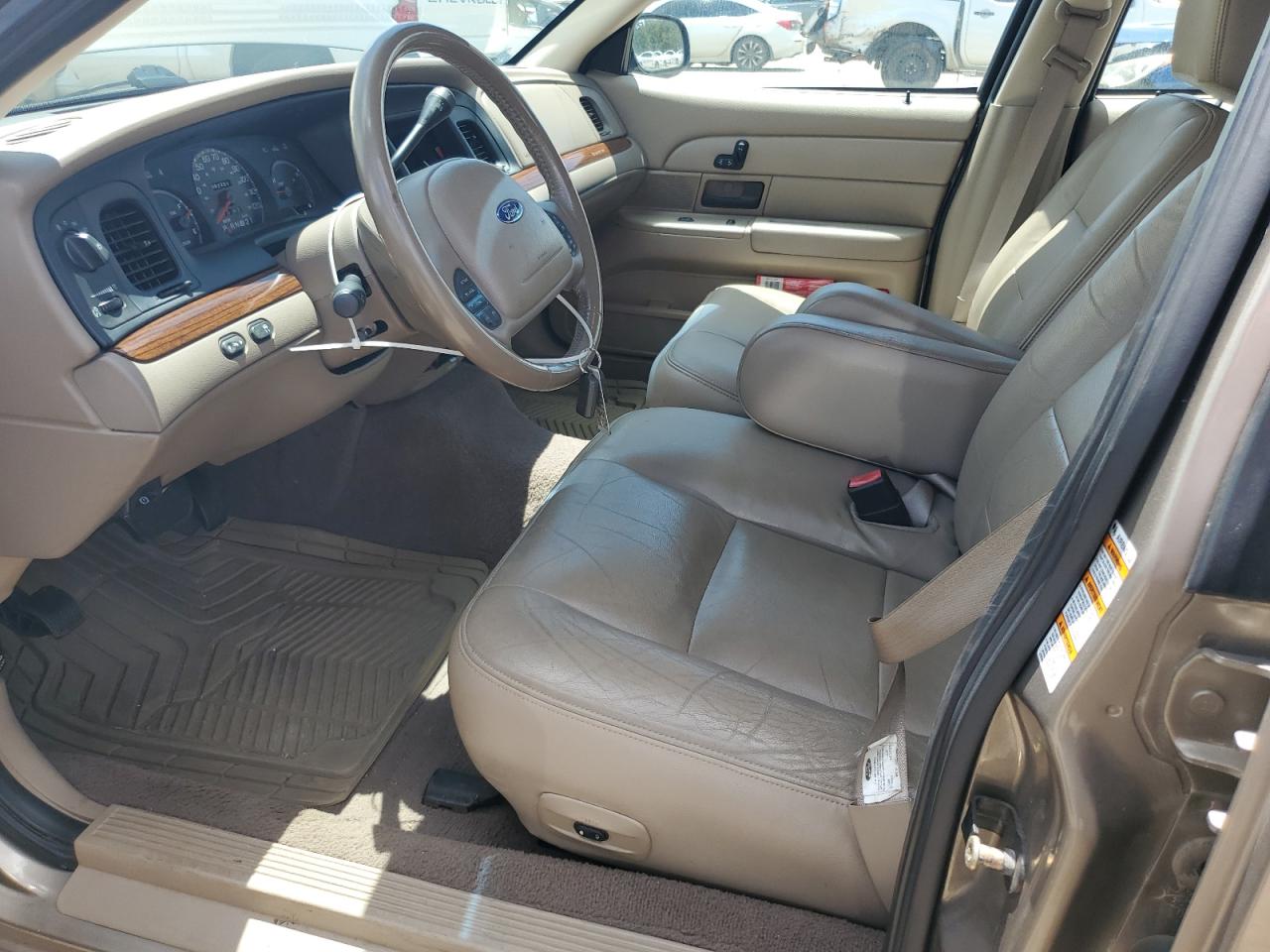 2004 Ford Crown Victoria Lx VIN: 2FAHP74W74X135561 Lot: 62306905