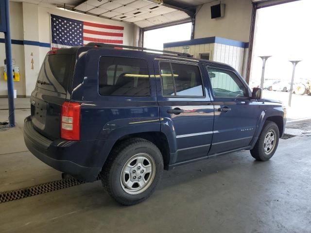  JEEP PATRIOT 2016 Granatowy