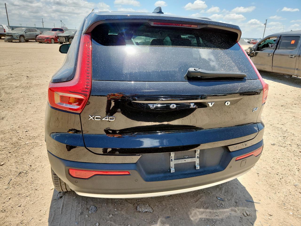2020 Volvo Xc40 T4 Momentum VIN: YV4AC2HK2L2295301 Lot: 61411355