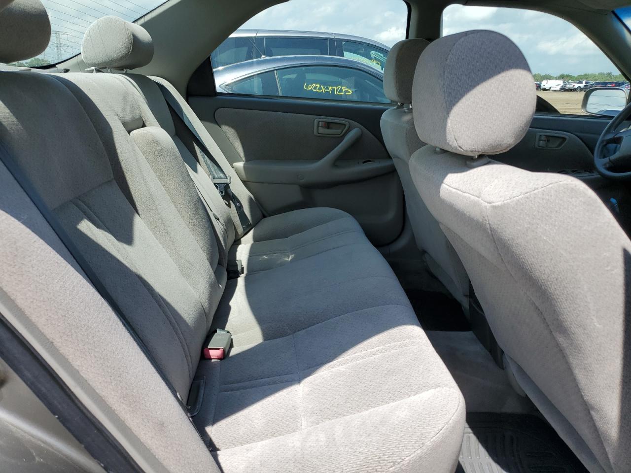 2000 Toyota Camry Ce VIN: 4T1BG22K2YU008129 Lot: 62219585