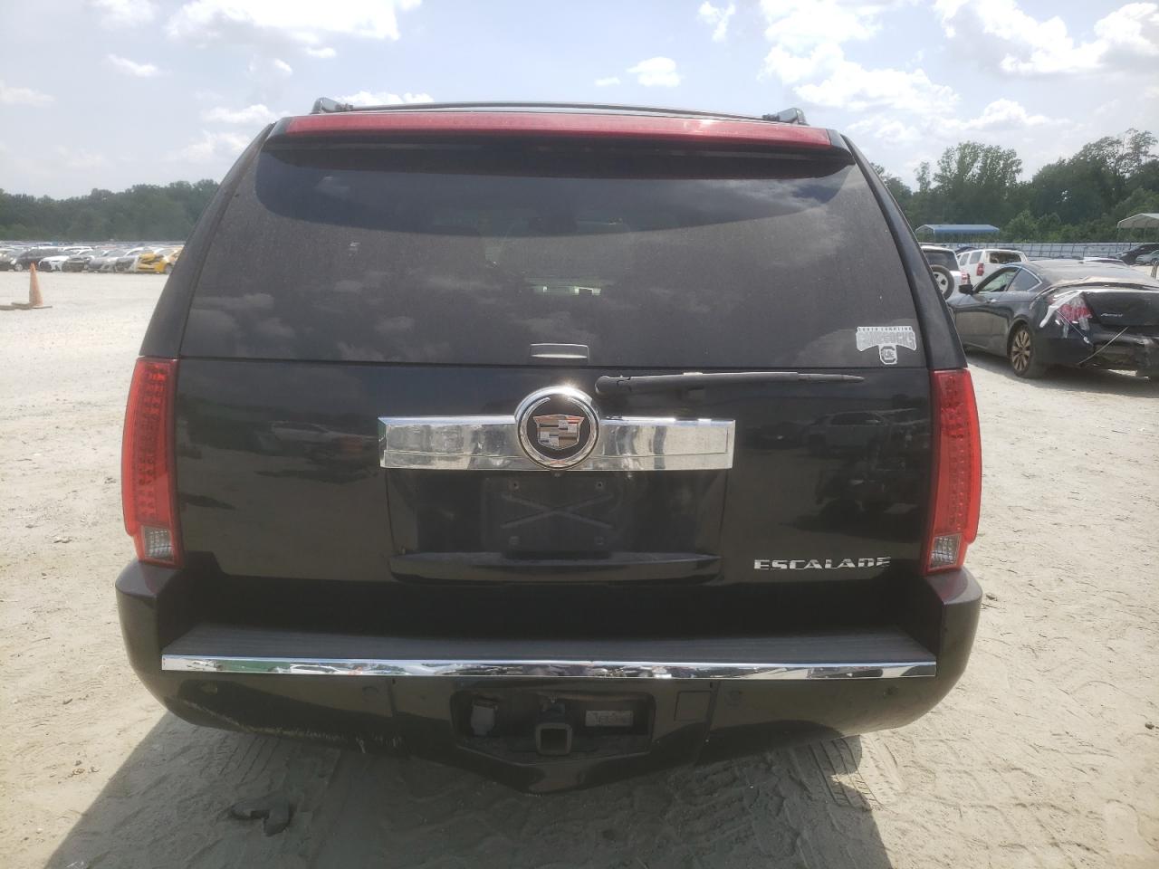 2008 Cadillac Escalade Luxury VIN: 1GYEC63898R163538 Lot: 61834355