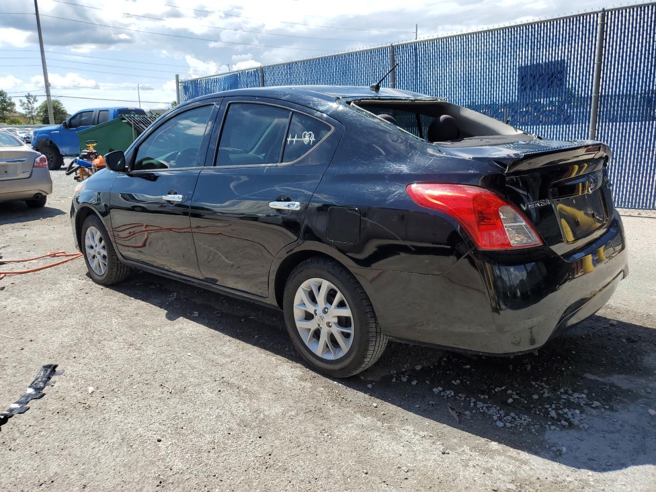 NISSAN VERSA 2018 VIN 3N1CN7AP1JL878482 zdjęcie 2