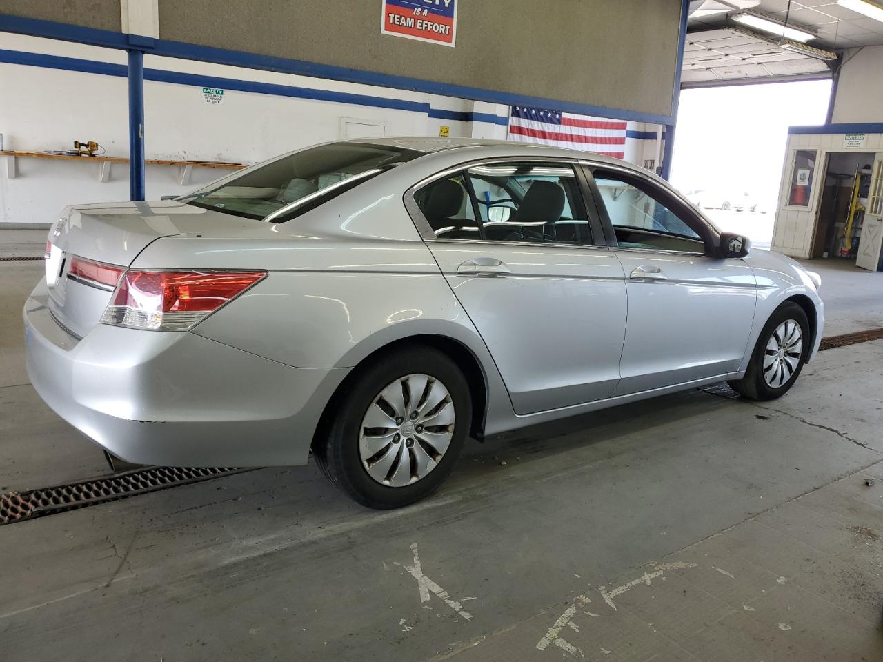 2011 Honda Accord Lx VIN: 1HGCP2F33BA148941 Lot: 61204065