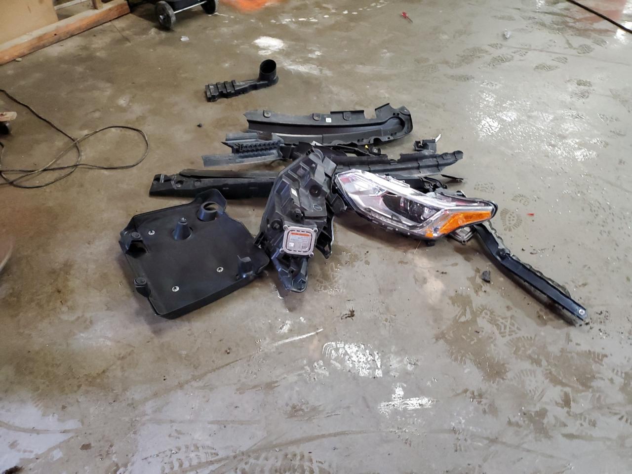 2019 Chevrolet Traverse Lt VIN: 1GNEVHKWXKJ321118 Lot: 59684055