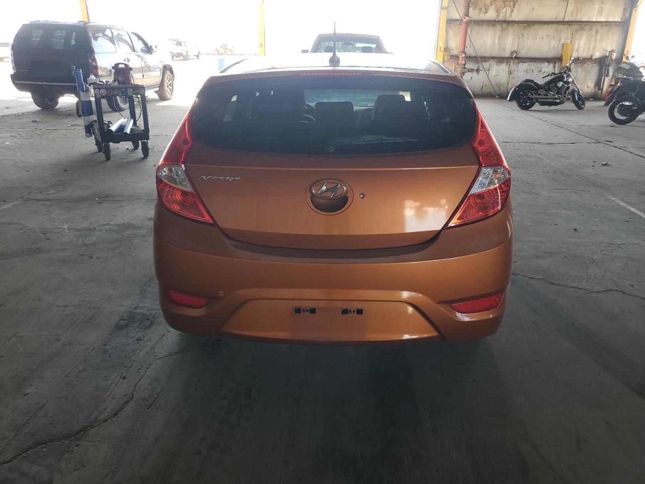 2015 Hyundai Accent Gls VIN: KMHCU5AE5FU217680 Lot: 92464295
