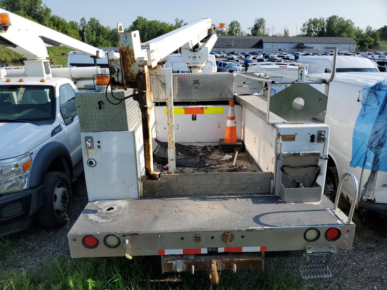 2013 Ford F450 Super Duty VIN: 1FDUF4GYXDEB64427 Lot: 55608545