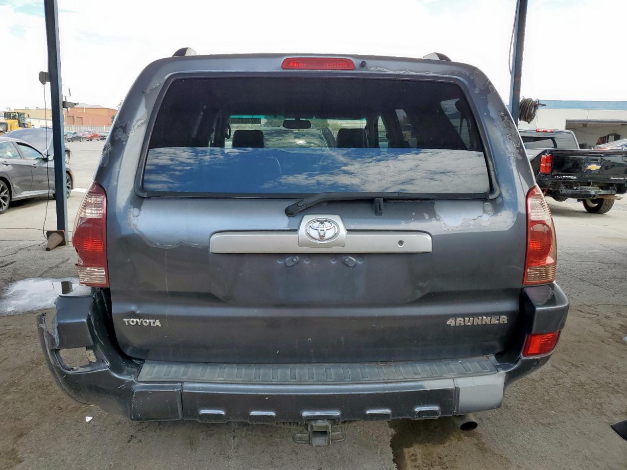 2005 Toyota 4Runner Sr5 VIN: JTEZU14R750049242 Lot: 62322535