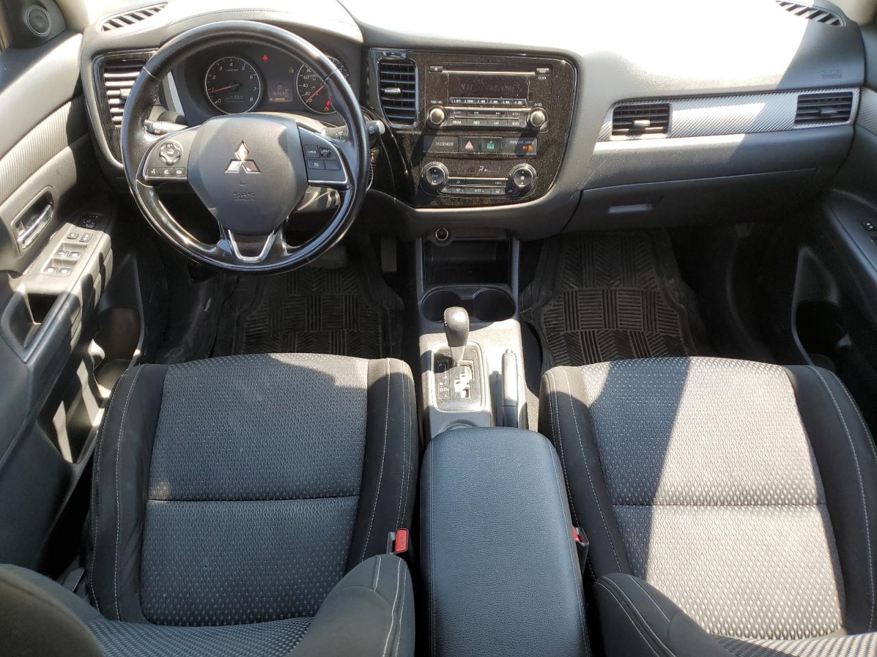 2016 Mitsubishi Outlander Es VIN: JA4AZ2A34GZ601801 Lot: 60532395