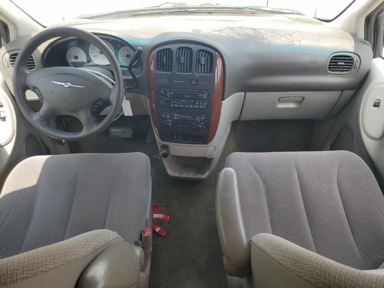 2006 Chrysler Town & Country VIN: 1A4GP45R76B760670 Lot: 62841985