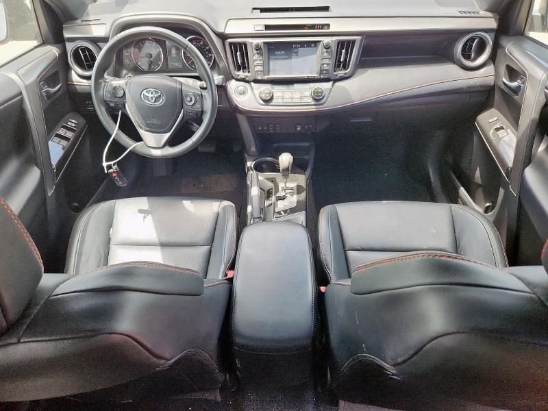  TOYOTA RAV4 2017 Srebrny