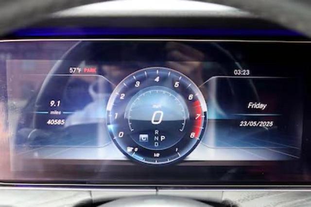  MERCEDES-BENZ E-CLASS 2020 Czarny