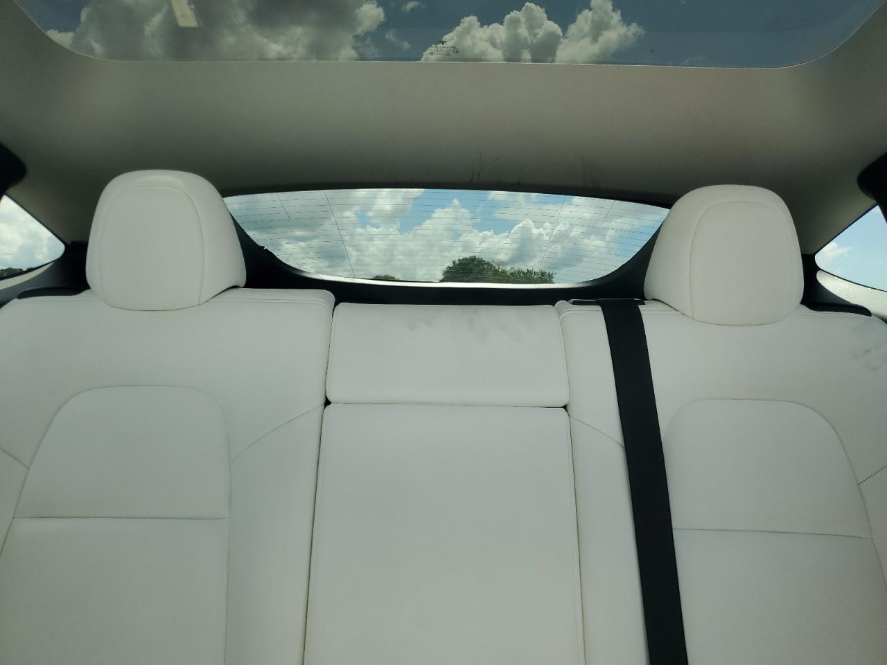 2021 Tesla Model Y VIN: 5YJYGDED3MF123400 Lot: 61271335