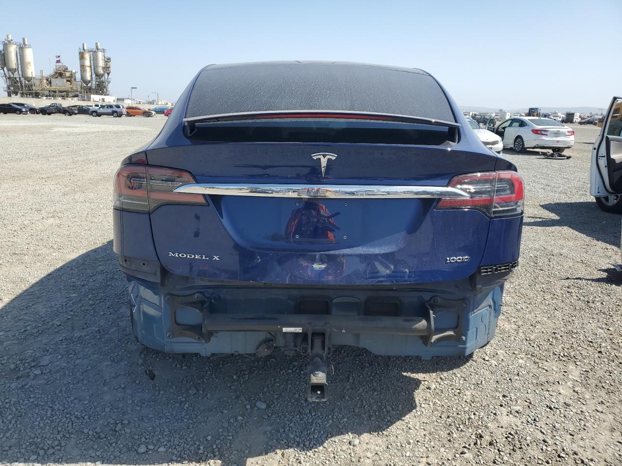 2018 Tesla Model X VIN: 5YJXCBE22JF123488 Lot: 61863235