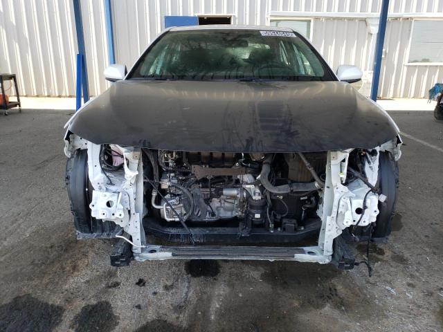  TOYOTA CAMRY 2024 Белы