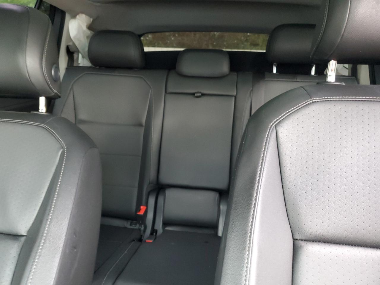 VOLKSWAGEN TIGUAN 2018 VIN 3VV3B7AX8JM103579 photo 10