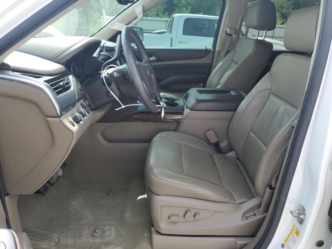 2016 Chevrolet Suburban K1500 Lt VIN: 1GNSKHKC5GR390132 Lot: 62907095