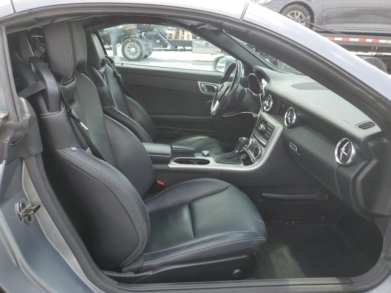 2012 Mercedes-Benz Slk 350 VIN: WDDPK5HA9CF008608 Lot: 61545365