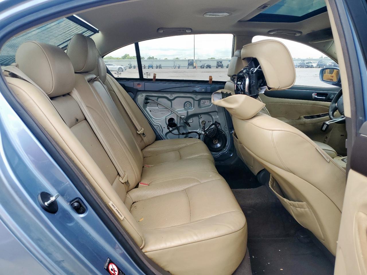 2010 Hyundai Genesis 4.6L VIN: KMHGC4DF5AU072331 Lot: 61832825
